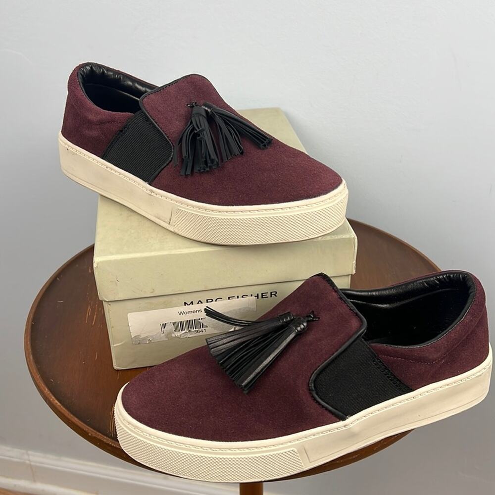 Marc Fisher Sadee size 6 slip on plum tassel loafers